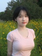 吴梦梦锻练指点学泅水