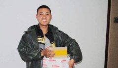 大学生快递员来抢饭碗了！